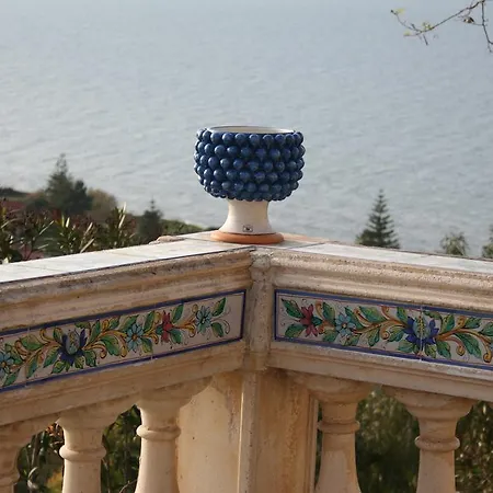 Bed & Breakfast La Pigna Bianca Room&breakfast Santo Stefano di Camastra